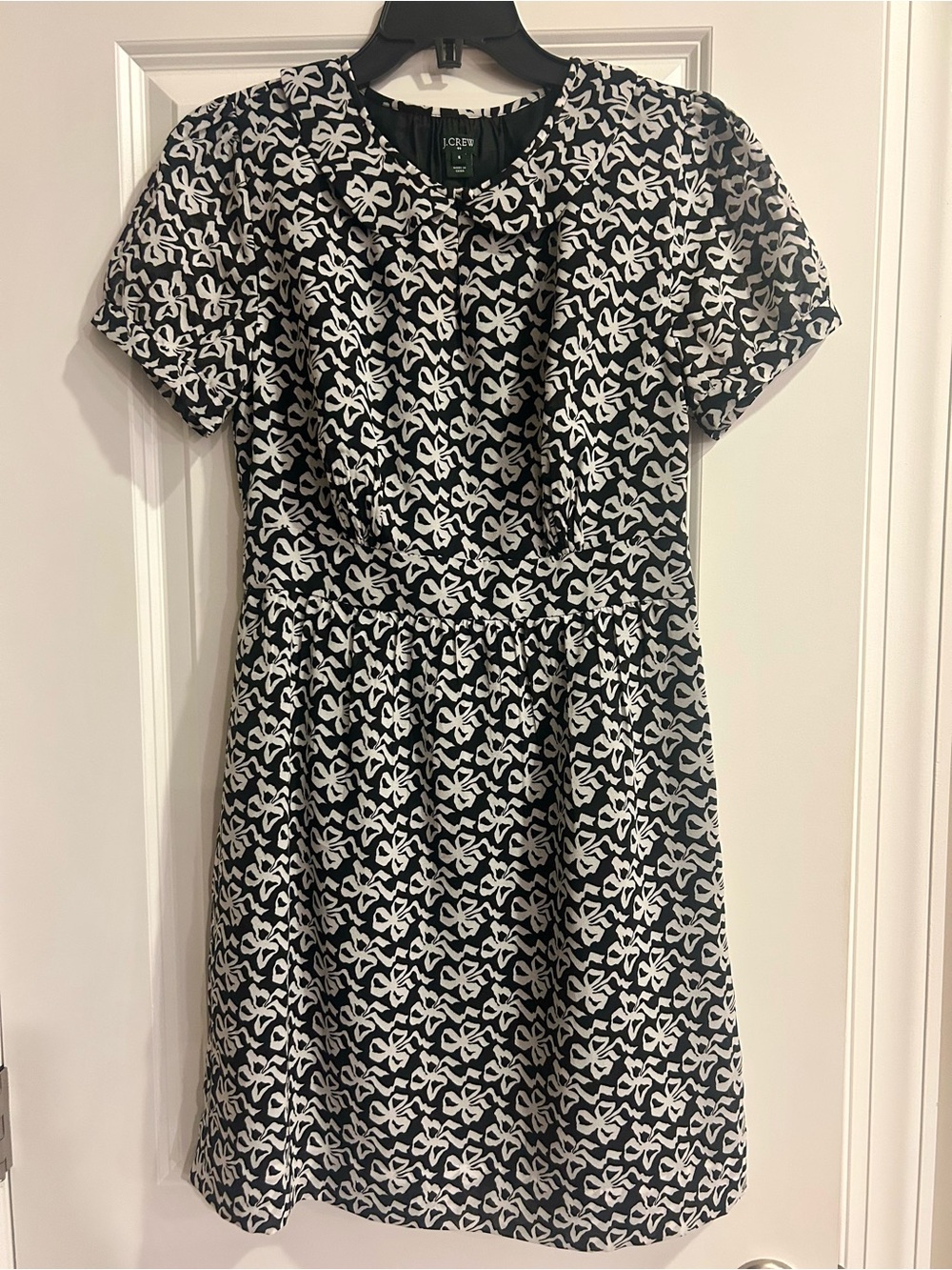 J. Crew Black and White Floral Bow-Print Short Sleeve Dress
